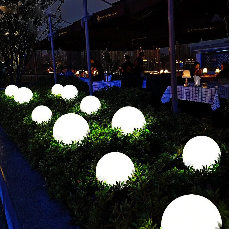 boule lumineuse solaire terrasse